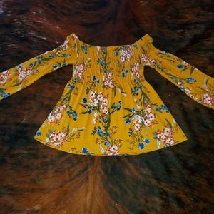 Xhilaration floral print off shoulder flowy blouse